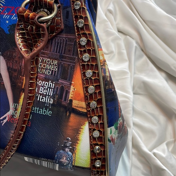 Stylish Blue and Brown Shoulder Bag for Everyday Use - Picture 10 of 10